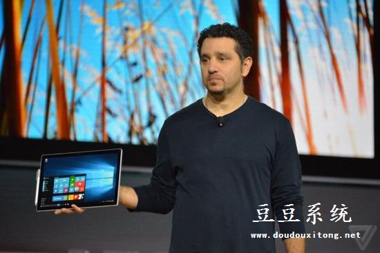 微软发布笔记本全新产品Surface Book图片赏集
