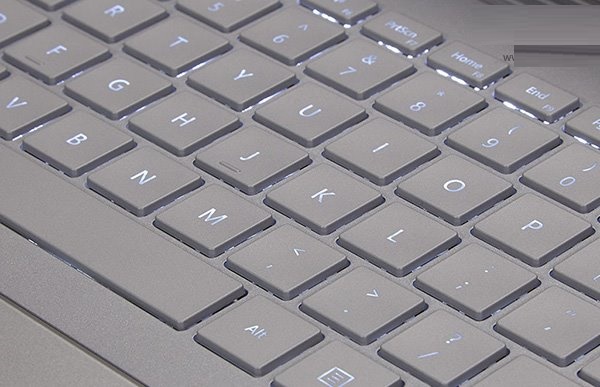 win10笔记本Surface Book全方位评测 判断他是否值得购买