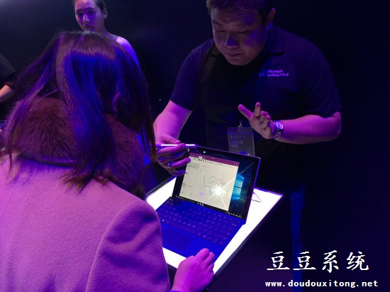 微软全新发布Surface Pro 4性能和特性全面升级