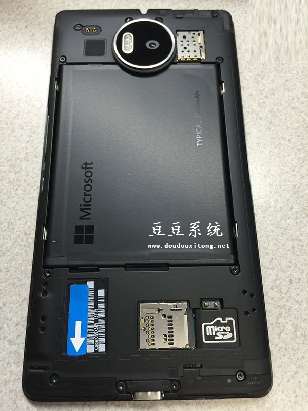 微软Win10旗舰手机Lumia950 XL正式发售图文欣赏